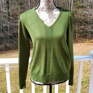 NWT olive pullover